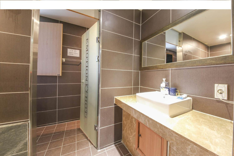 Bathroom 5, Gunsan Chakan Hotel, Gunsan