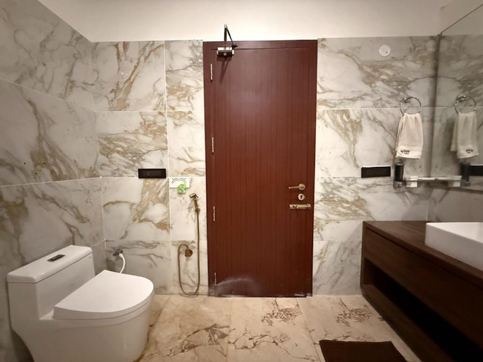 Bathroom 5, Champions Ranch, Krishnagiri