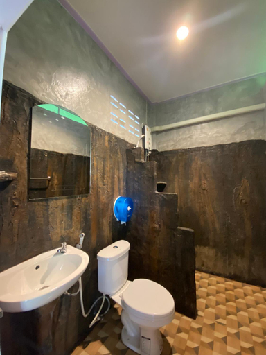 Bathroom 5, sonya kohlanta, Ko Lanta