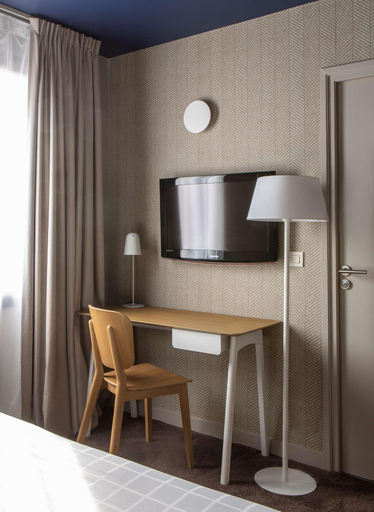 Bedroom 3, Hôtel Antares & Spa, Calvados