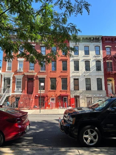 Exterior & Views 2, East Harlem Hostel, New York