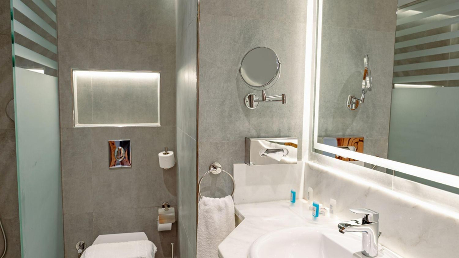 Bathroom 5, Sunny Days Palma De Mirette Resort & Spa , Al-Ghurdaqah