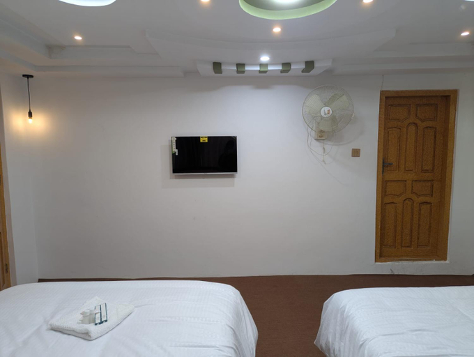 Bedroom 2, Comfort Hotel & Huts, Northern Areas