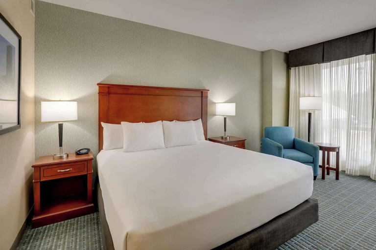 Bedroom 3, Drury Inn & Suites Grand Rapids, Kent