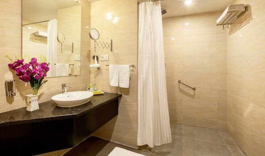 Bathroom 4, Presidency Landmark, Daman