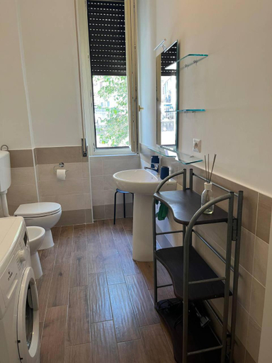 Others 3, Arechi Guest House, Salerno