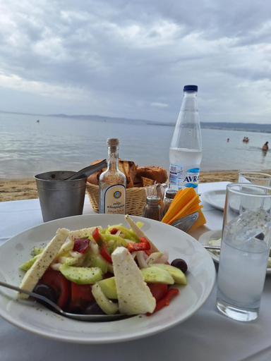 Food & Drinks