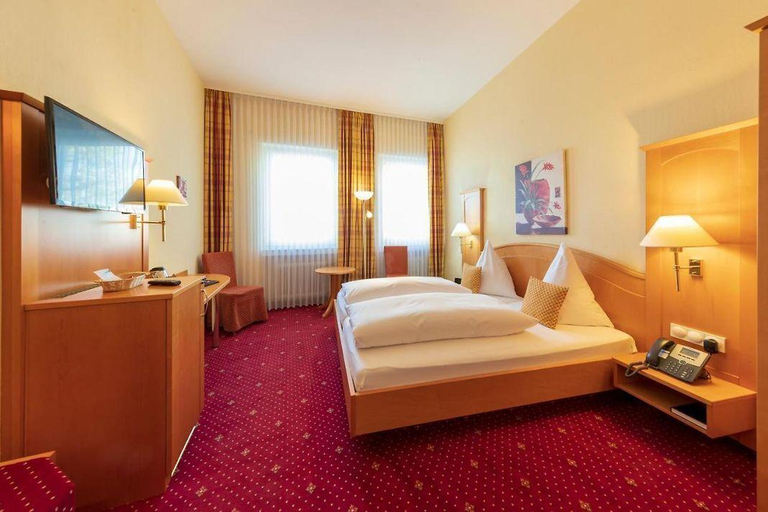 Bedroom 5, Hotel Relax, Erlangen-Höchstadt