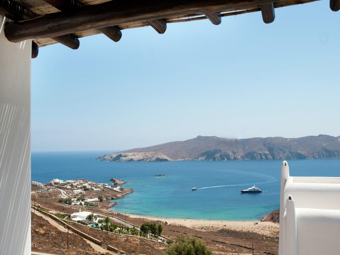 Others 5, Villa in Mykonos near Agios Sostis Beach, South Aegean