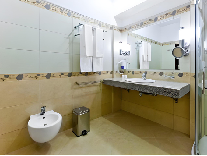 Bathroom 3, Hotel Golebiewski Karpacz, Jelenia Góra
