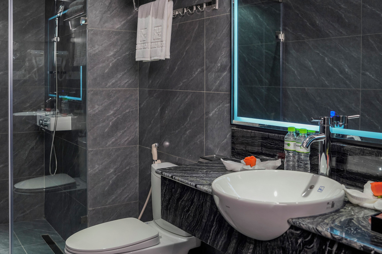 Bathroom 3, Blubiz Hotel 6, Từ Liêm