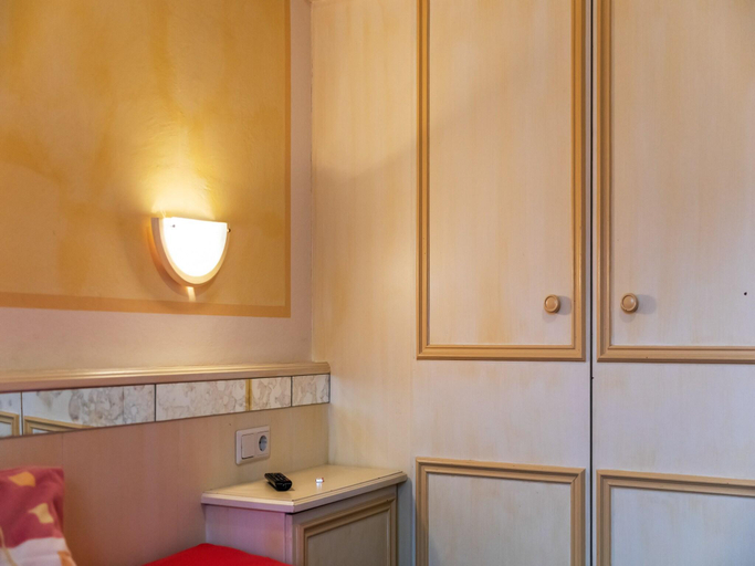 Bathroom 3, Apartment in Saalbach near Ski Slopes, Zell am See