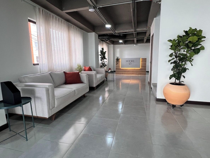 Reception 2, Hotel Moore 45, Medellín