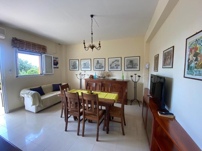 Dining room, Suli Residences, Ionian Islands