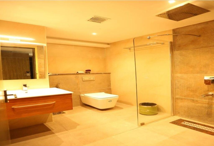 Bathroom, HOTEL JUMP IN & OUT, Coimbatore