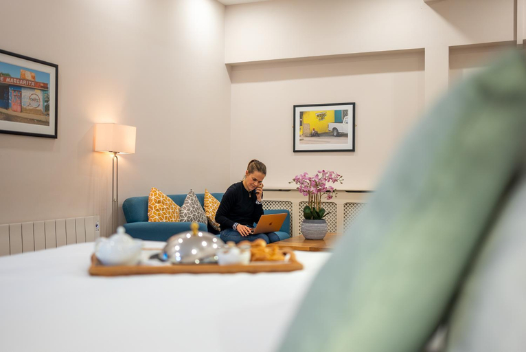Bedroom 2, The County Hotel, Essex