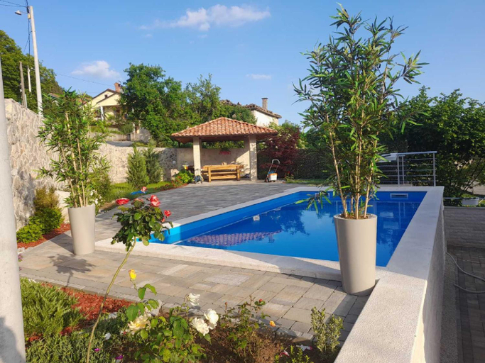 Sport & Beauty 2, Villa Lemily - Five Bedroom with Swimming Pool, Matulji