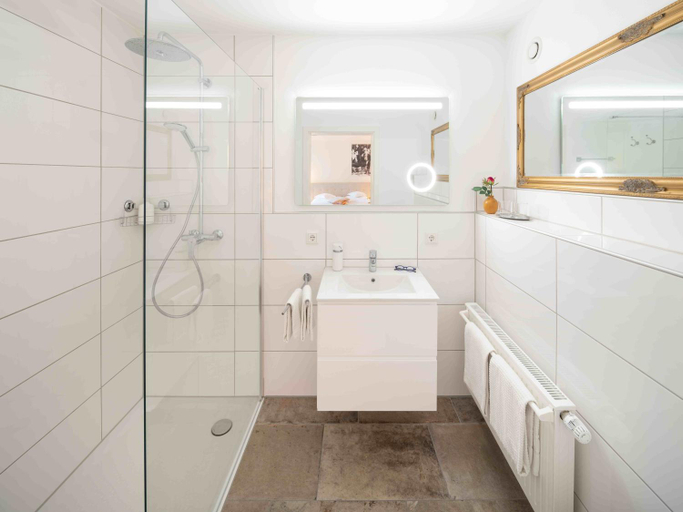 Bathroom 5, Romantik Hotel Landhaus Barenmuhle, Waldeck-Frankenberg