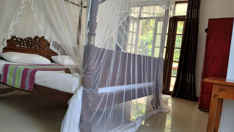 Bedroom 3, Minara Guest House, Weligama