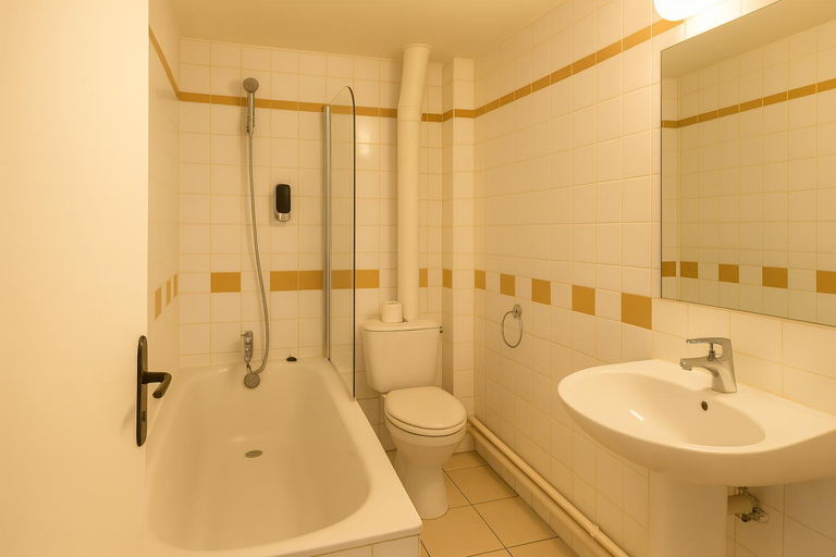 Bathroom 3, Residence Chlorophylle, Val-de-Marne