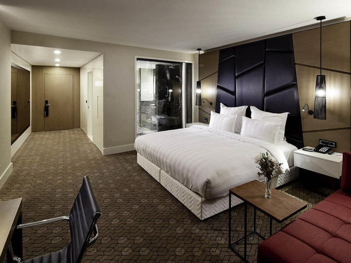 Bedroom 4, Pullman Istanbul Airport and Convention Center Hotel, Bahçelievler