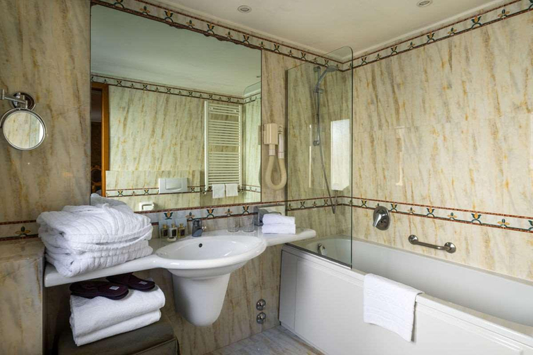 Bathroom 4, Hotel Concordia, Venezia