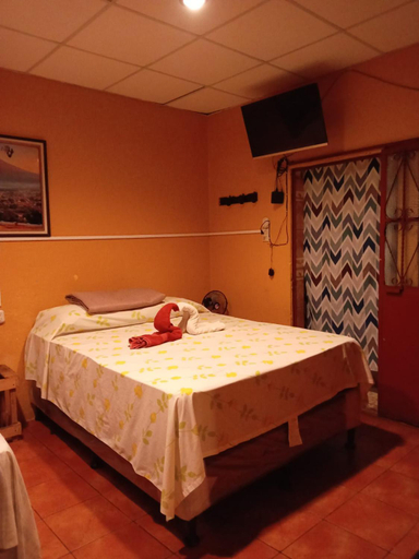 Bedroom 2, Hotel Alma Maya, Antigua Guatemala