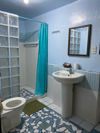 Bathroom 3, Ravenala Resort, Moalboal