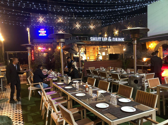 Food & Drinks 1, HOTEL SILVER STONE, Ludhiana