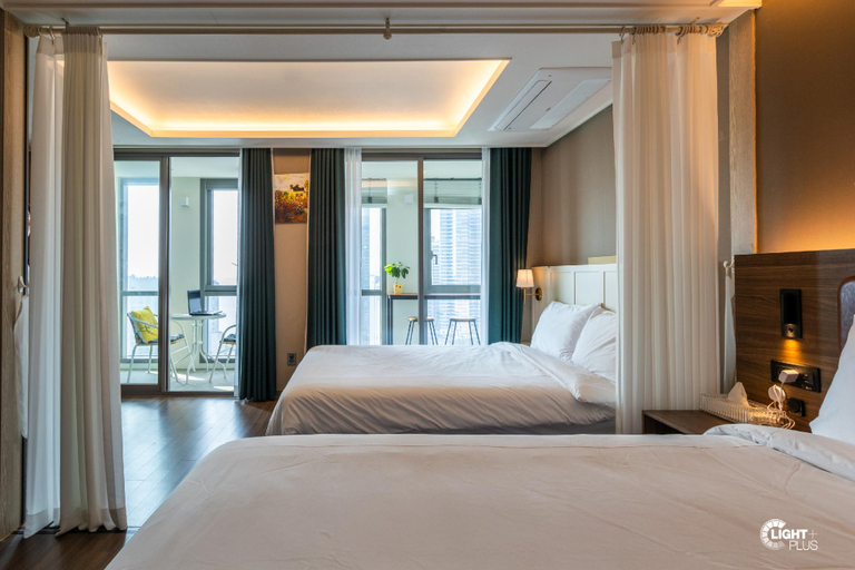 Bedroom 2, Hera Haeundae Premium Ocean View, Haeundae