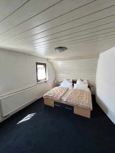 Room 2, Corner Haus, Nürnberger Land