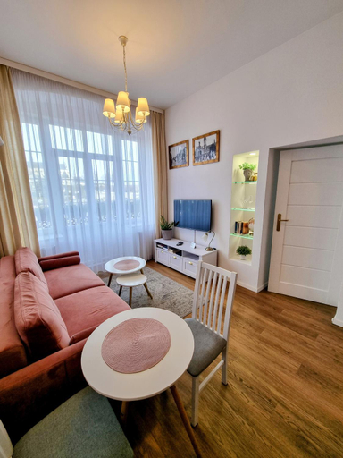 Others 3, Bialy Kruk Apartamenty vis-a-vis Jasnej Gory, Częstochowa City
