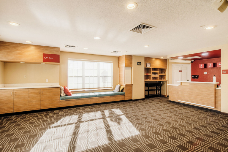 Reception, Ville 7877, Arapahoe