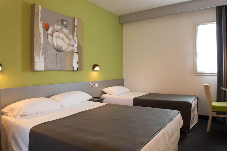 Bedroom 2, Brit Hotel Marvejols, Lozère