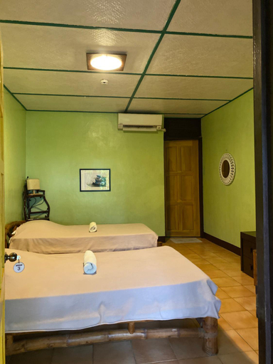 Bedroom 2, Ravenala Resort, Moalboal