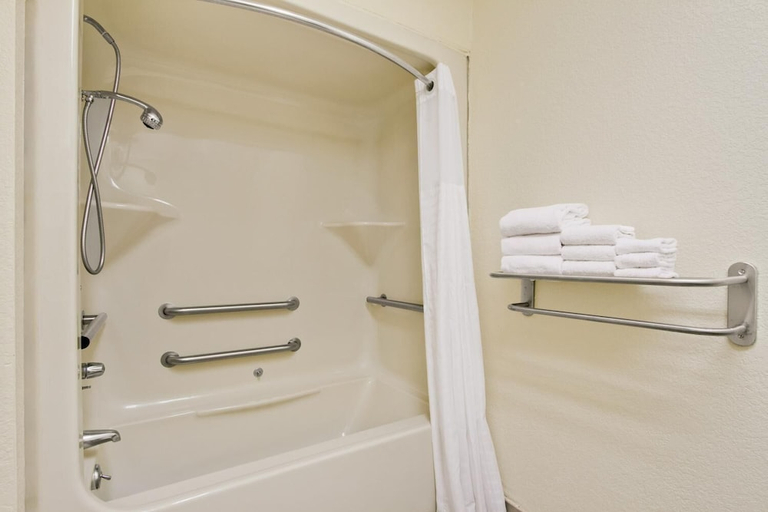 Bathroom 4, Baymont by Wyndham Santee, Orangeburg