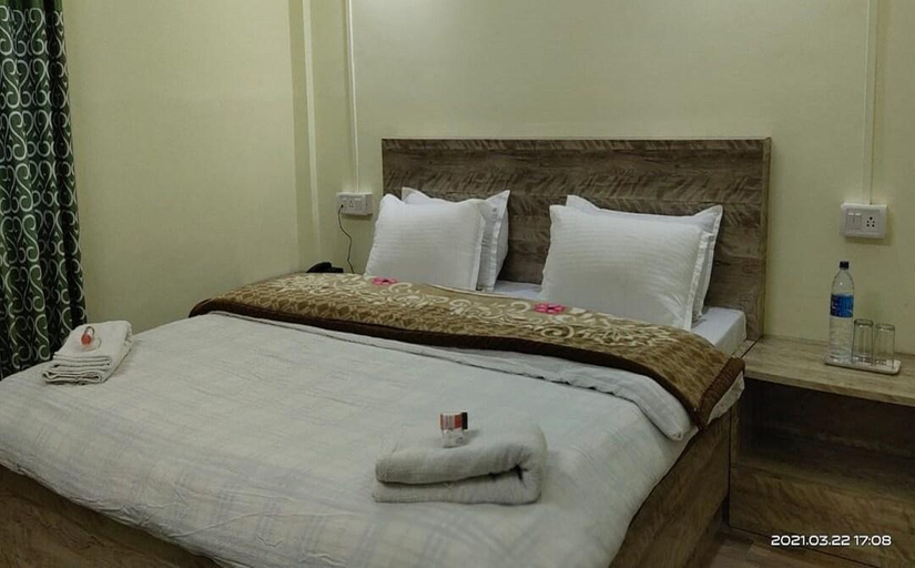 Bedroom 1, Vamoose Menda-La, Tawang