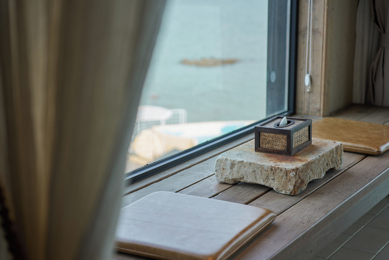 Room amenity 4, Nordsee Manor by Arcadia Collection