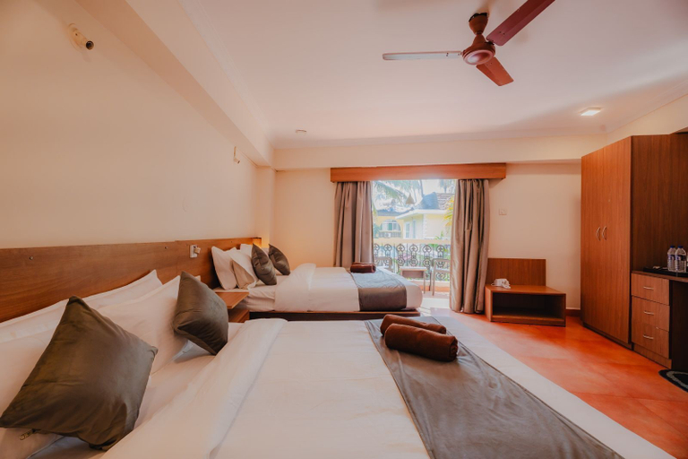 Room 4, AB Tropical Beach Resort By Goa Bees, North Goa