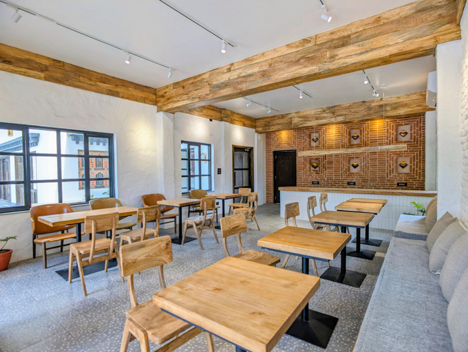 Food & Drinks 5, Uma Residence & Suites, Bagmati