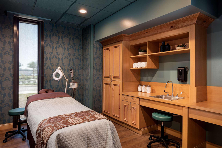 Bedroom 3, Brownwood Hotel & Spa, Sumter