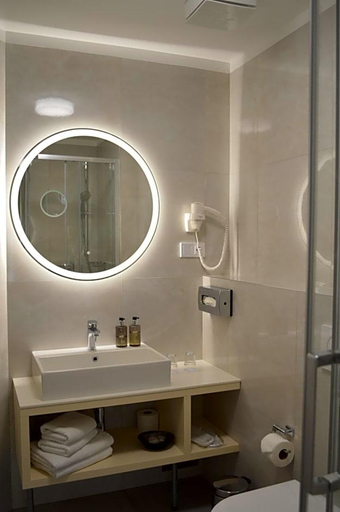 Bathroom 4, The Golden Wheel, Praha 6