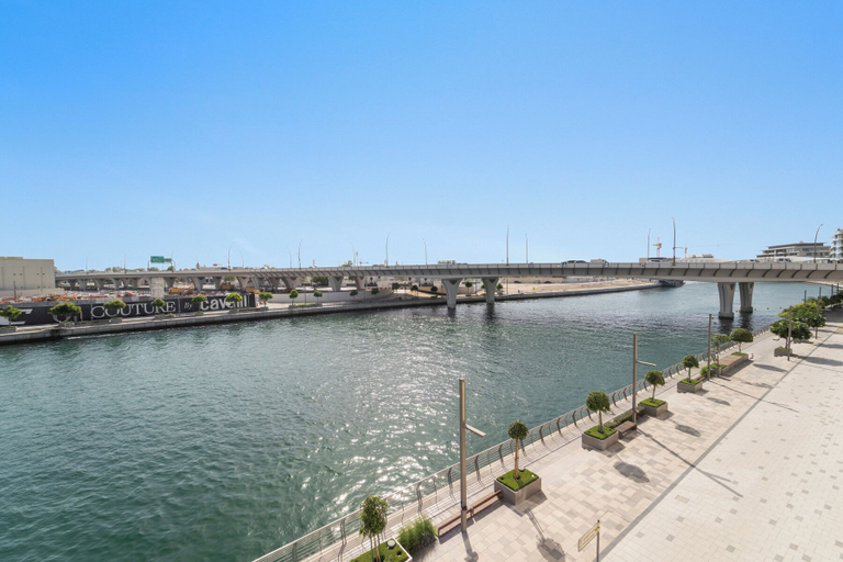 Terrace/patio 3, 2BR M Canal Front with Full Water Views, Dubai