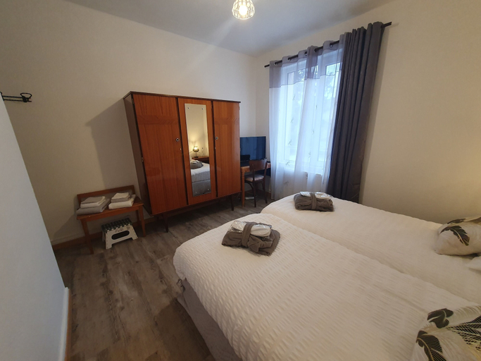 Bedroom 5, Hôtel-Bar-Restaurant de la promenade, Vosges