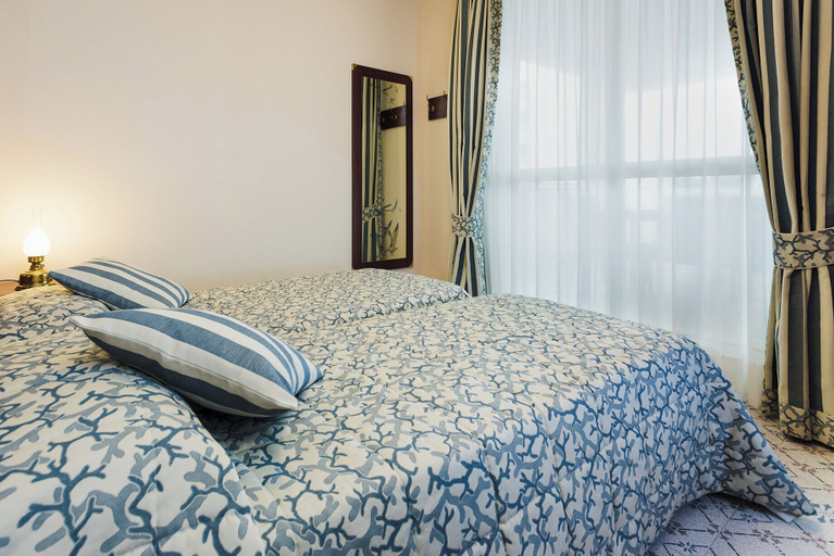 Bedroom 3, Aparthotel Holiday, Venezia