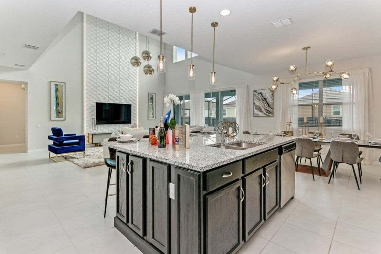 Interior 4, Luxury High Ceilings Pool, Spa Beautiful Home! 6 Bedroom Villa, Osceola
