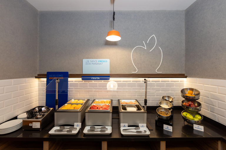 Food & Drinks 5, Holiday Inn Express & Suites MAZATLAN by IHG, Mazatlán