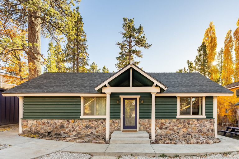 Exterior 5, Arkouda Cabins, San Bernardino