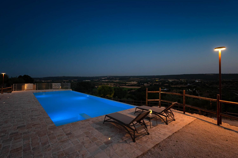 4, Infinity Truly Trulli, Bari