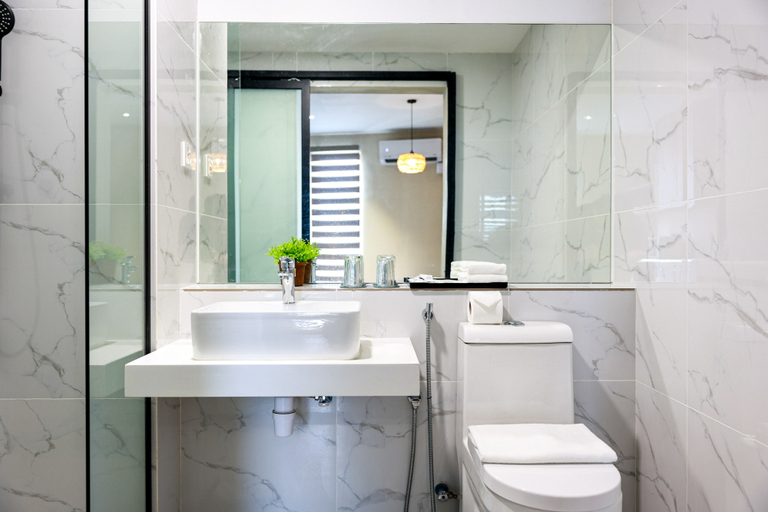 Bathroom 4, Kivana Suite, Vetro 11 by Ayuhouz, Kota Kinabalu